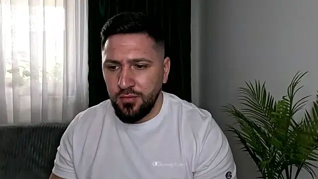 Gold Alpha Boy online show from 04-30-26, 09:16
