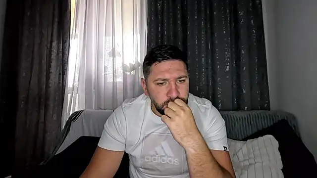 Gold Alpha Boy online show from 10-01-25, 07:13