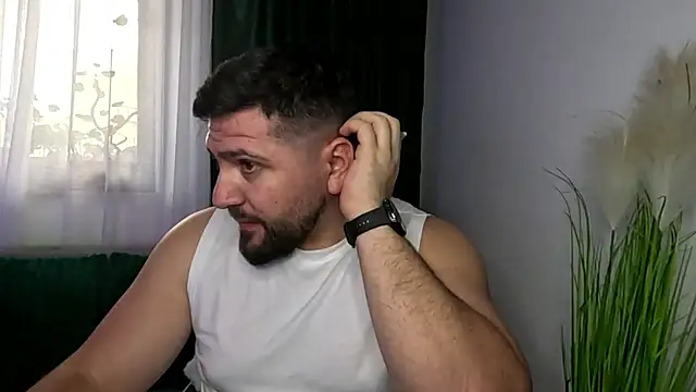 Gold Alpha Boy online show from 04-02-26, 02:24