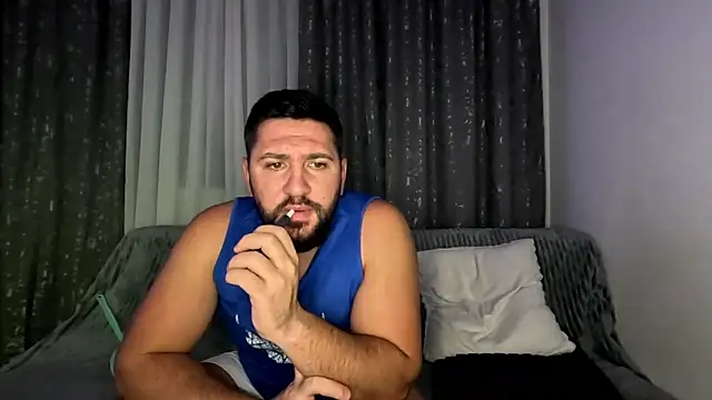 Gold Alpha Boy online show from 10-12-25, 08:21