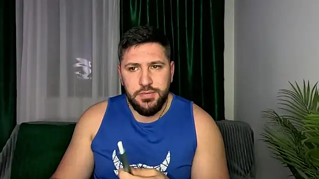 Gold Alpha Boy online show from 05-14-26, 07:11