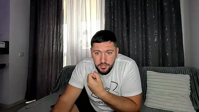 Gold Alpha Boy online show from 09-25-25, 08:42