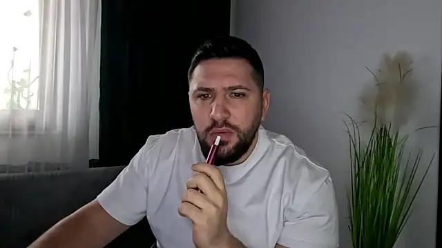 Snapshot of Gold_Alpha_Boy chatting on 02-04-26, 08:42 Gold Alpha Boy online show from 02-04-26, 08:42