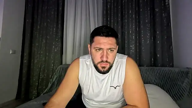 Gold Alpha Boy online show from 10-25-25, 06:08