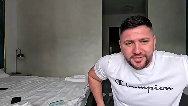Gold Alpha Boy online show from 05-23-26, 11:53