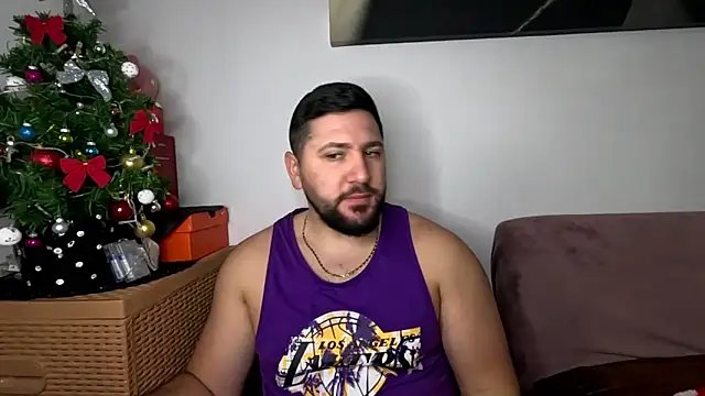 Gold Alpha Boy online show from 12-21-25, 09:33