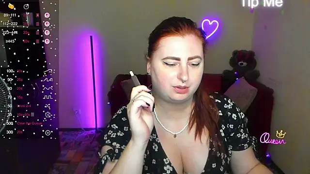 Snapshot of Alicia_love00 chatting on 06-24-26, 11:31 Alicia love00 online show from 06-24-26, 11:31