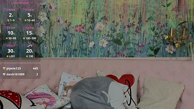 IvoryWood  online show from 04-15-26, 07:58