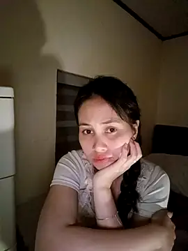 Snapshot of Jun-Mzzz chatting on 02-26-26, 05:02 Jun-Mzzz online show from 02-26-26, 05:02