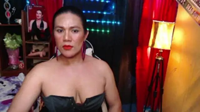 Snapshot of cuvyliciuos4u chatting on 11-18-25, 07:22 cuvyliciuos4u online show from 11-18-25, 07:22