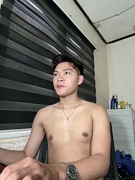 Helleron online show from 03-18-26, 09:12