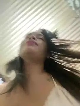 Snapshot of hechanovaa chatting on 05-15-26, 03:21 hechanovaa online show from 05-15-26, 03:21