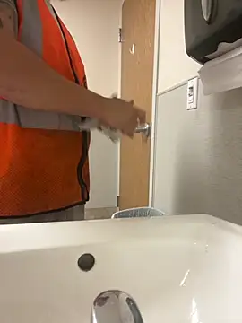 PuttieIn online show from 10-03-25, 05:14