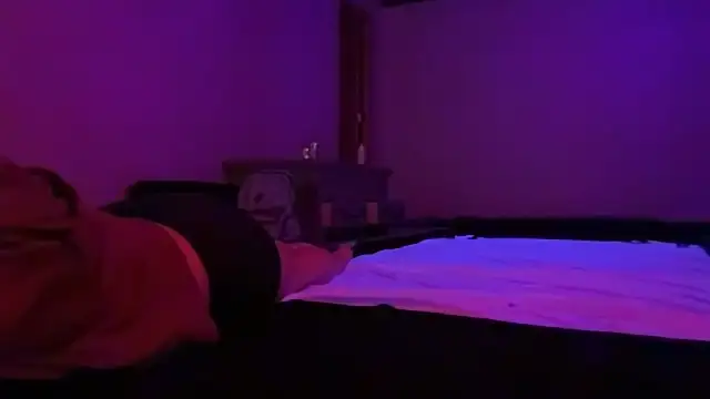 Snapshot of PuttieIn chatting on 04-15-26, 03:23 PuttieIn online show from 04-15-26, 03:23