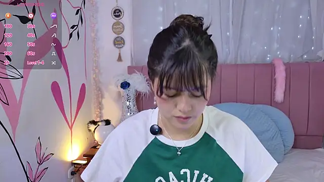 sukilove18 online show from 05-08-26, 12:14