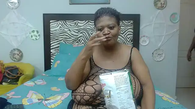 BUSTYKAYXX03 online show from 05-05-26, 07:06