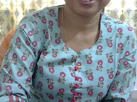 CHAMELI4747 online show from 03-21-26, 08:41