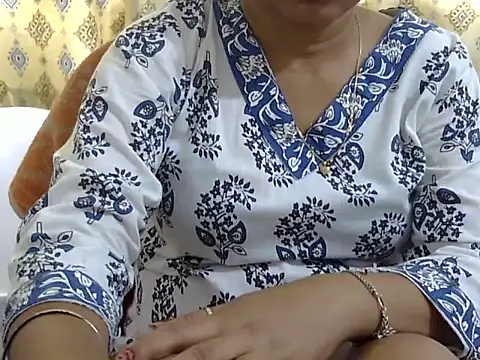 Snapshot of CHAMELI4747 chatting on 06-28-26, 08:53 CHAMELI4747 online show from 06-28-26, 08:53