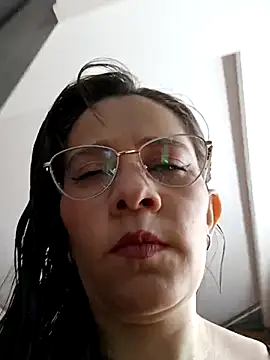 Isabella5 Brown  online show from 11-07-25, 03:27