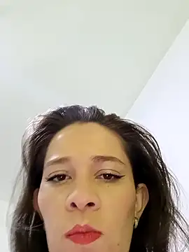 Isabella5 Brown  online show from 09-19-25, 04:00