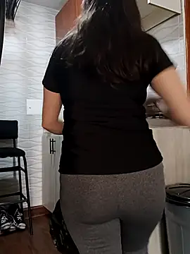 Snapshot of Isabella5_Brown_ chatting on 02-12-26, 07:46 Isabella5 Brown online show from 02-12-26, 07:46