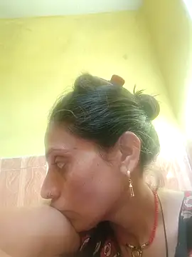 ISHANI-SINGH online show from 04-04-26, 03:02