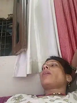 ISHANI-SINGH online show from 06-17-26, 03:11