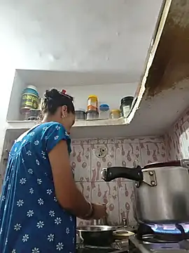 ISHANI-SINGH online show from 07-15-26, 02:13