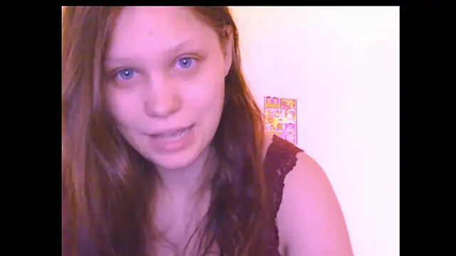 Snapshot of Lunliss chatting on 06-06-26, 04:45 Lunliss online show from 06-06-26, 04:45