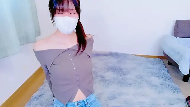  Shuka  online show from 02-19-26, 01:35