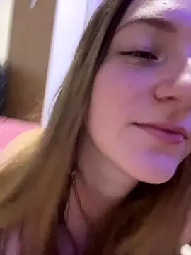 Snapshot of SafadaJS chatting on 11-22-25, 04:55 SafadaJS online show from 11-22-25, 04:55