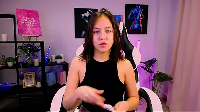 CindySparkl online show from 11-21-25, 02:21