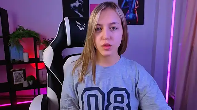 CindySparkl online show from 04-05-26, 05:58