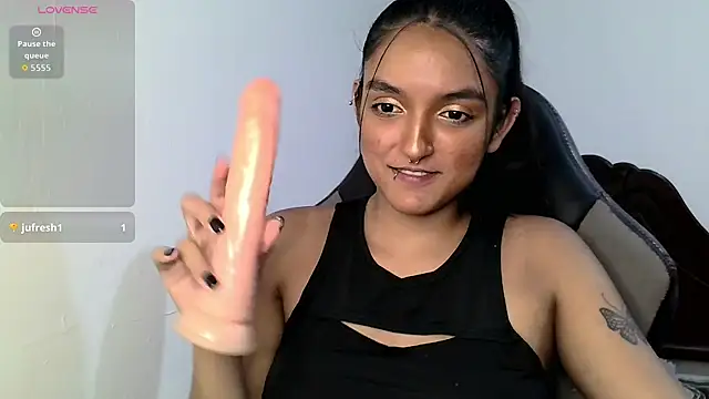 Snapshot of Ari_20_ chatting on 10-01-25, 11:30 Ari 20 online show from 10-01-25, 11:30