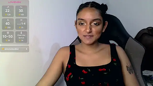 Snapshot of Ari_20_ chatting on 10-07-25, 10:33 Ari 20 online show from 10-07-25, 10:33