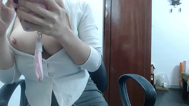 youngmin 09 online show from 12-16-25, 01:10