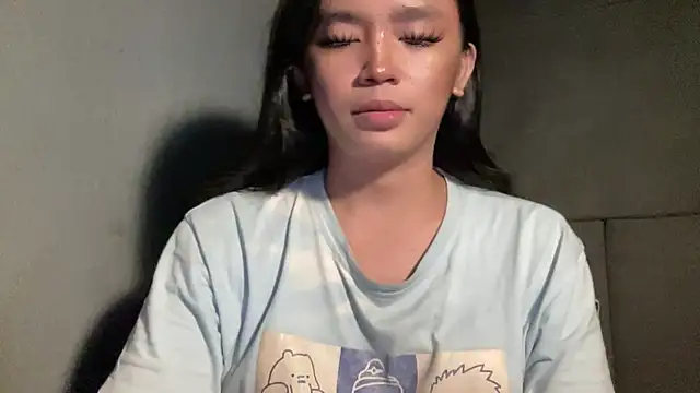 Claudia Johnson online show from 10-25-25, 05:39