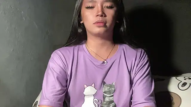 Claudia Johnson online show from 09-23-25, 05:09