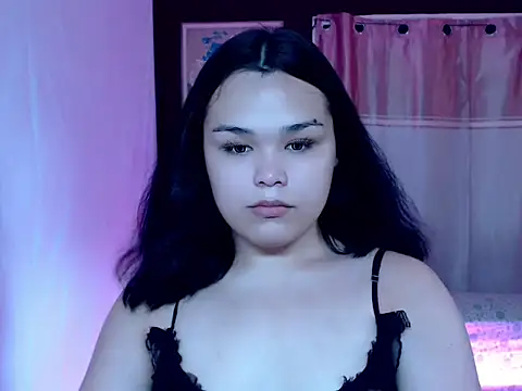 Snapshot of millany69 chatting on 06-12-26, 07:50 millany69 online show from 06-12-26, 07:50