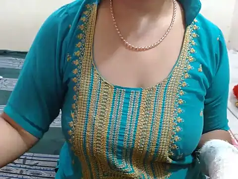 Hot anika  online show from 10-14-25, 04:35