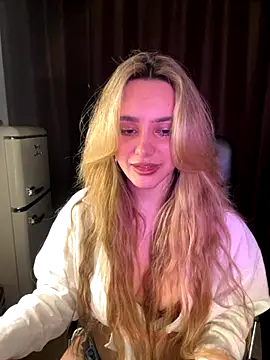 Chloe Ravens online show from 10-03-25, 08:10