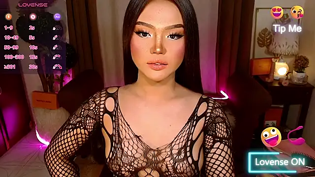  MaxcineMalkova  online show from 12-04-25, 01:21