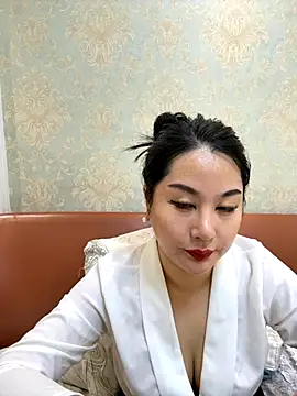 Candice888 online show from 11-04-25, 09:02