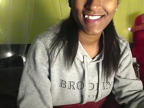 mickle james online show from 11-26-25, 05:57