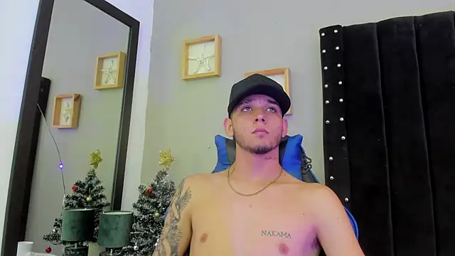 Mathewboy1 online show from 12-19-25, 07:16