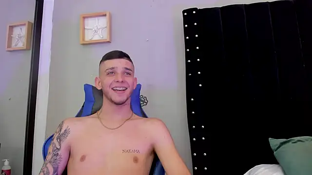 Mathewboy1 online show from 01-10-26, 06:47