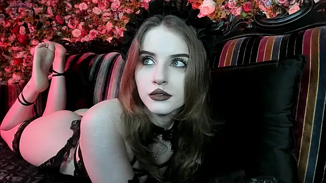 EllieMori online show from 12-18-25, 07:57