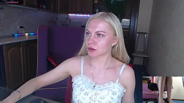 LiSinDoll online show from 10-20-25, 06:59
