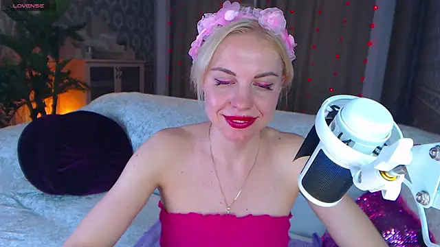 LiSinDoll online show from 12-01-25, 07:09