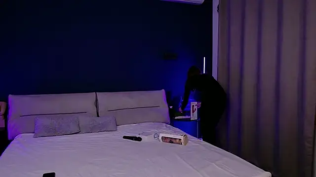 MariGven online show from 12-19-25, 01:46